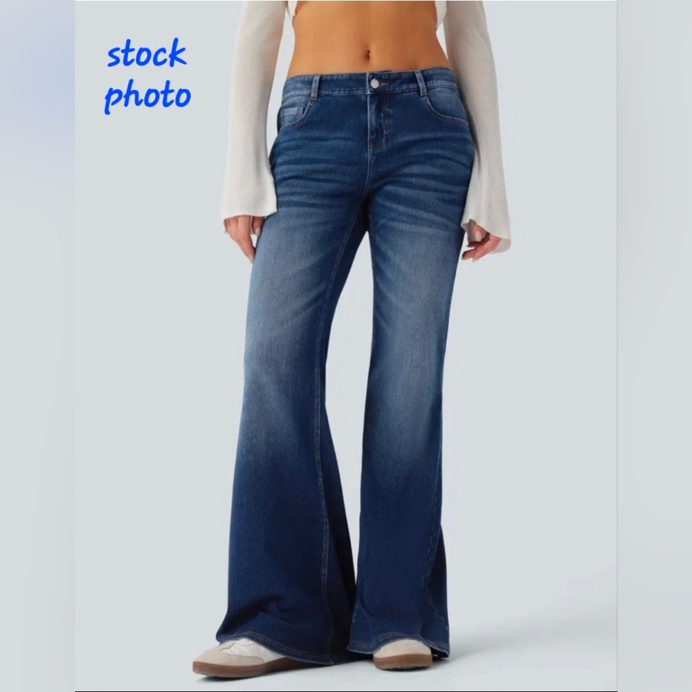 Halara - Low Rise Flared Jeans